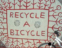 Recycle-A-Bicycle (via <a href="http://www.recycleabicycle.org/">recycleabicycle.org</a>)